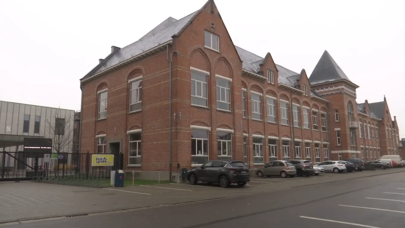 Leerkrachten Kindsheid Jesu en Virga Jessecollege staken tegen hervormingsplannen