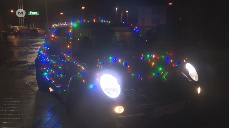 Perenaar Jelle (20) bouwt kerstwagen met 480 kerstlichtjes