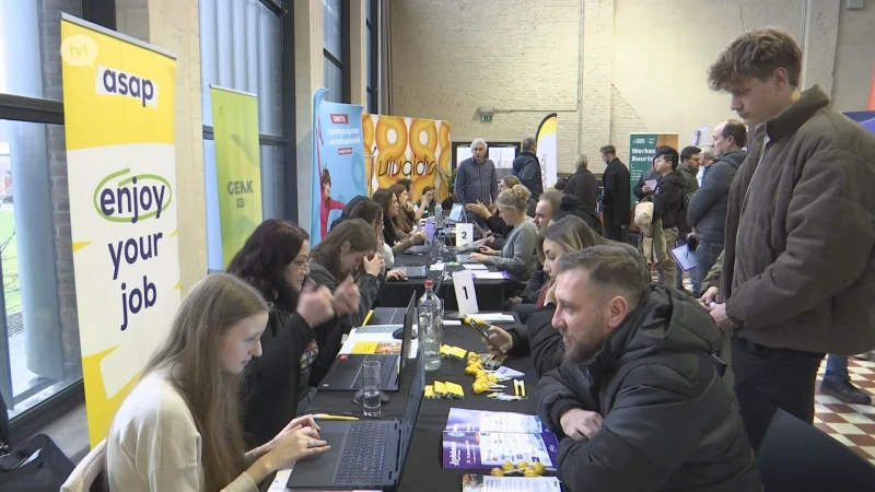 Drukte op Genkse jobbeurs bewijst slecht economisch jaar in Limburg