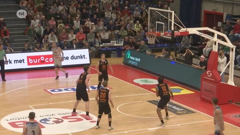 Limburg United wint met 30 punten verschil