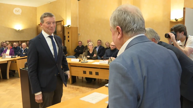 Installatie gemeenteraad: "Laten we het petje van Bilzenaar of Hoeselaar afzetten"