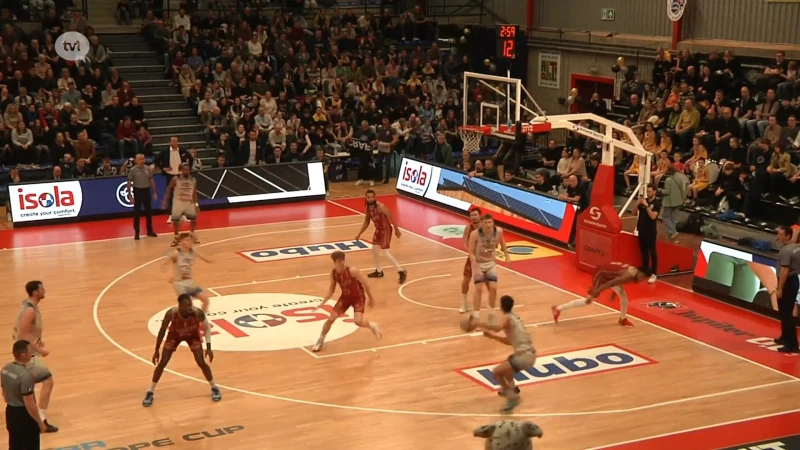 Limburg United wint heenwedstrijd in de beker na straffe remonte
