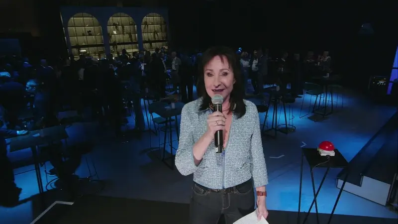 Minister van Media Cieltje van Achter opent de gloednieuwe Corda Studio's
