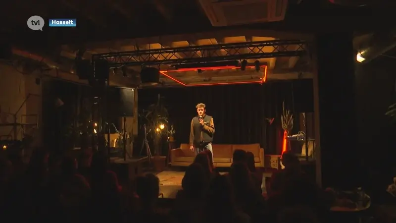 Limburgs komisch talent toont zich tijdens Open Mic sessies Narrenhandel vzw