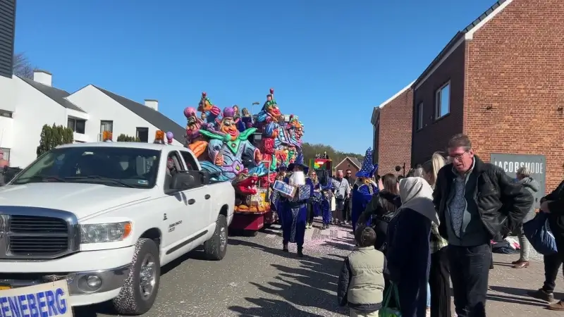 Carnaval in Oost-Ham is succes ondanks aangepast traject