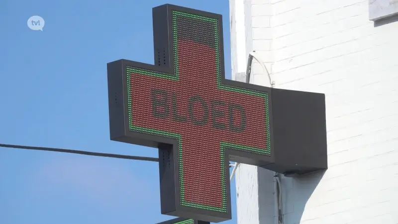 Dankzij Limburgse ondernemer kan Rode Kruis bloedvoorraad live op apotheekkruisen tonen