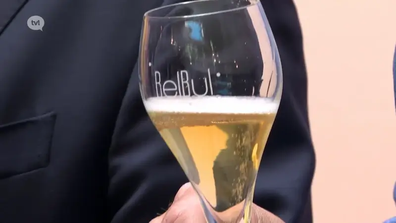 Vergeet champagne, cava of prosecco. Limburgse wijnboeren maken voortaan bubbels onder de naam BelBul