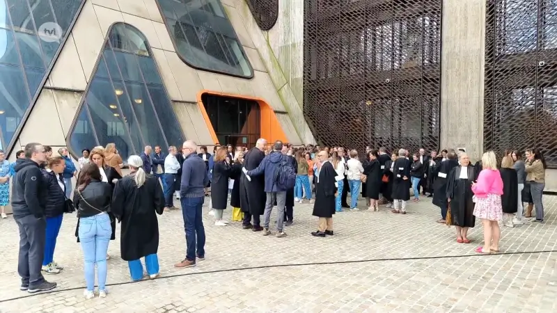 Hasseltse magistraten en justitiepersoneel leggen werk tijdelijk neer