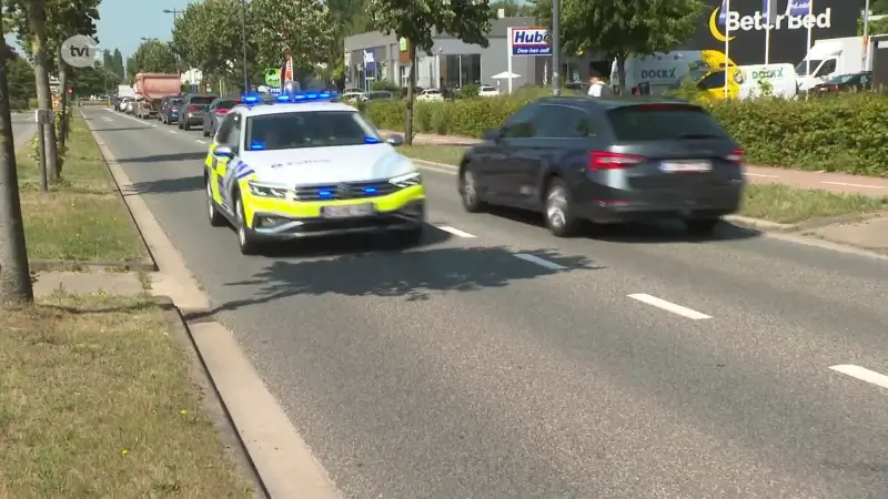 Politie wil meer opleiding voor rijden met sirene nadat combi's twee kinderen doodrijden