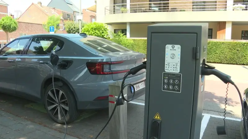 Laadpalen voor elektrische auto's hebben moeite met het warme weer