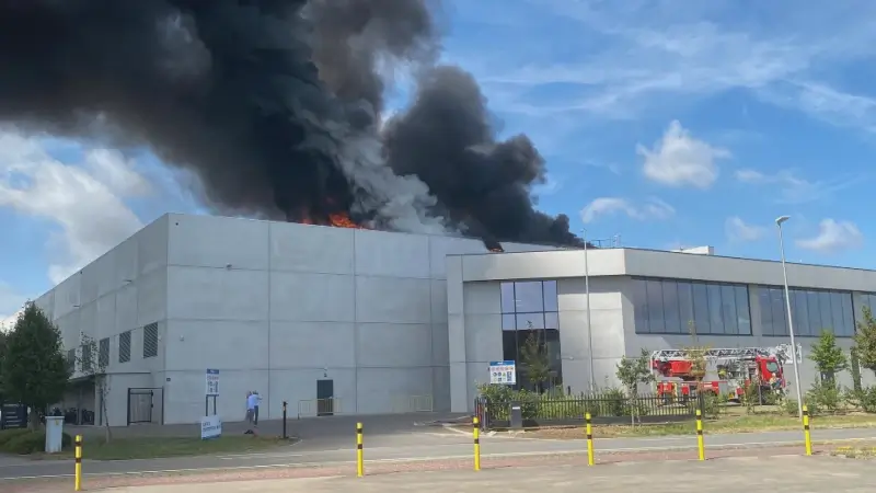 Zware industriebrand bij VCST in Sint-Truiden