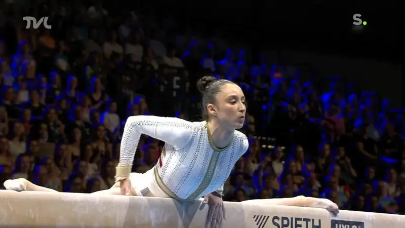 Nina Derwael stopt met turnen