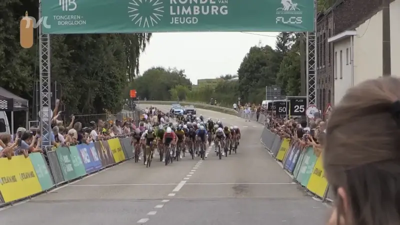 Ronde van Limburg U17: Opstaele wint massaspurt in Kerniel