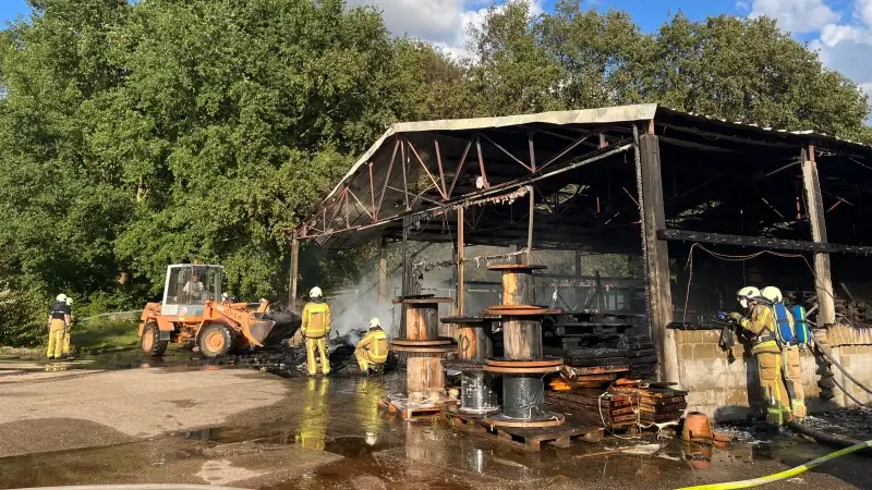 Zware brand bij Bouwmaterialen Mulkers in Herk-de-Stad