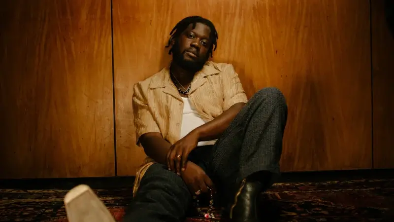 Britse zanger Michael Kiwanuka annuleert reeks geplande optredens en komt niet naar Pukkelpop