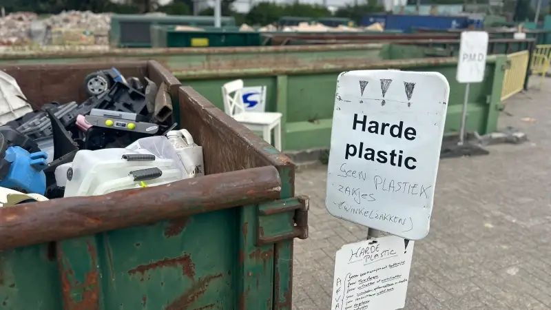 Agressie op recyclagepark Sint-Truiden: medewerker aangevallen met riek