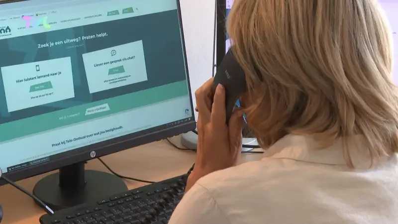 Tele-Onthaal kreeg in juli dagelijks 50 oproepen: "Meer jongeren en mannen nemen contact op"