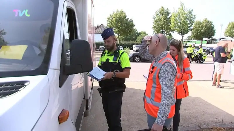 FAVV houdt transporten van levensmiddelen tegen in Beringen en Heusden-Zolder