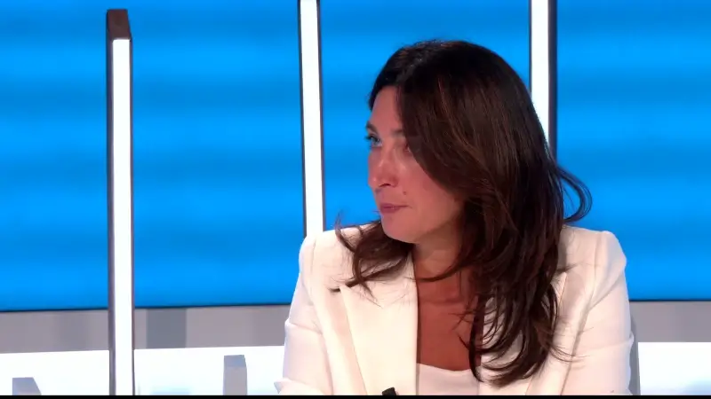 Zuhal Demir: 'Meldpunt voor ouders die laptop op school te duur vinden'