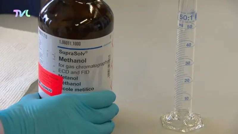 Wat is methanol en waarom duikt het plots op in twee moordonderzoeken?