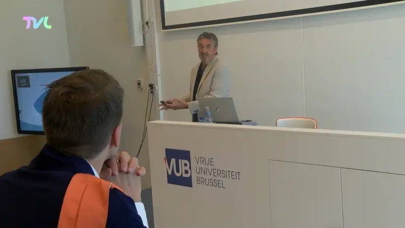 Peter Vanvelthoven: van politicus tot doctor in de rechten