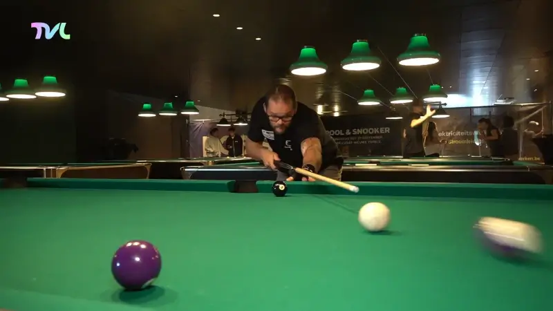 Nick staakt wereldrecordpoging poolen