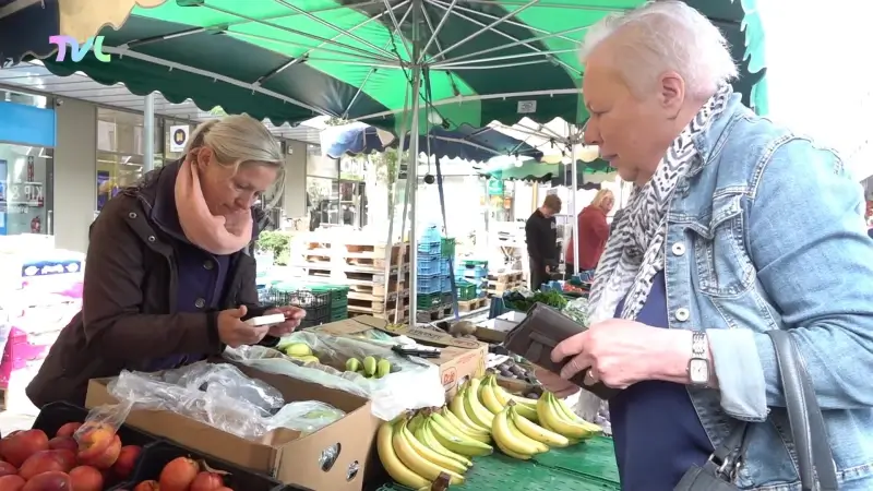 Stad Hasselt bekijkt of het mogelijk is om de markt één dag per week naar Quartier Bleu te verhuizen
