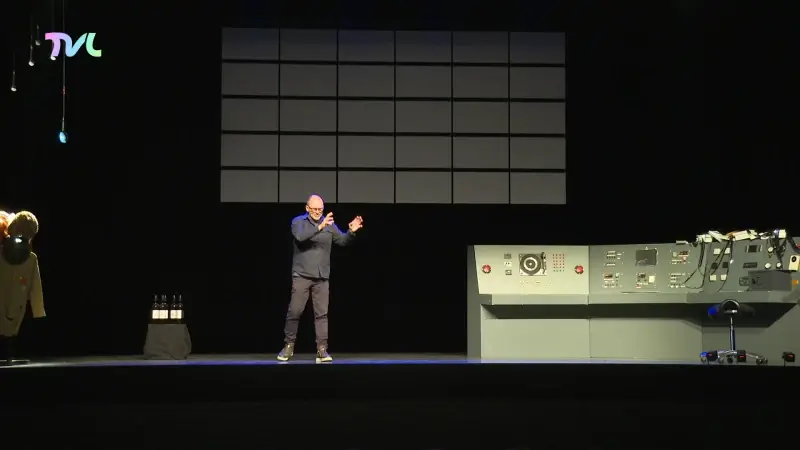 Luc Haekens trapt theatertournee af in geboortedorp Tessenderlo: "Ik geef levenstips"