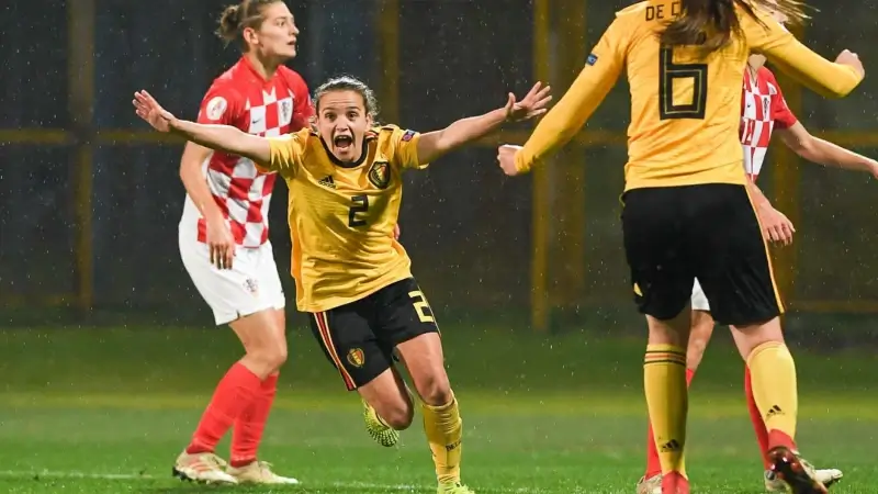 Hoofdafbeelding voor artikel Davina Philtjens stopt als…