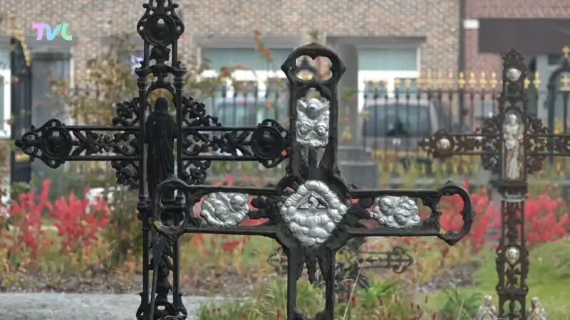 Hoofdafbeelding voor artikel Herk-de-Stad vormt oude begraafplaatsen…