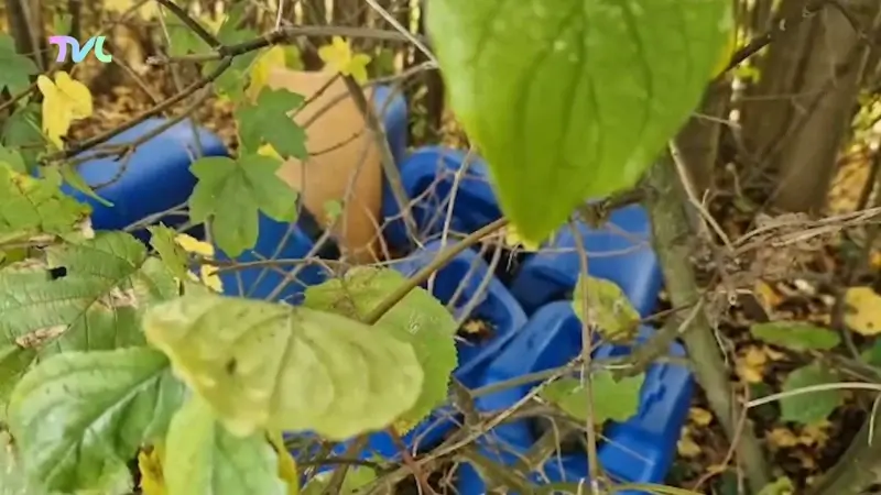 Hoofdafbeelding voor artikel Zes vaten met drugsafval gedumpt…