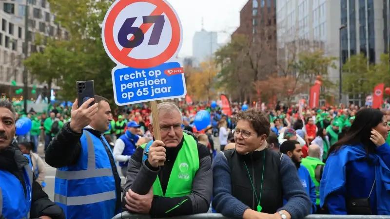 Hoofdafbeelding voor artikel Vakbonden kondigen driedaagste…