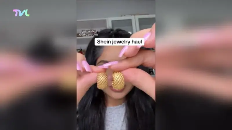 Hoofdafbeelding voor artikel Huidspecialist waarschuwen:…