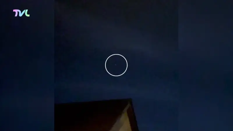 Hoofdafbeelding voor artikel Legerbaas beveelt onbekende…