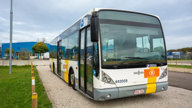 Hoofdafbeelding voor artikel De Lijn sluit zich aan bij…