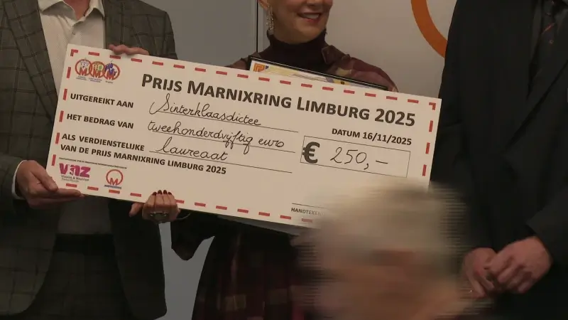 Hoofdafbeelding voor artikel Vlaamse doventolk Kristien…