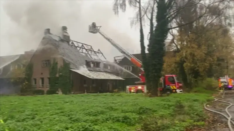 Hoofdafbeelding voor artikel Brand voormalig legerhuis…