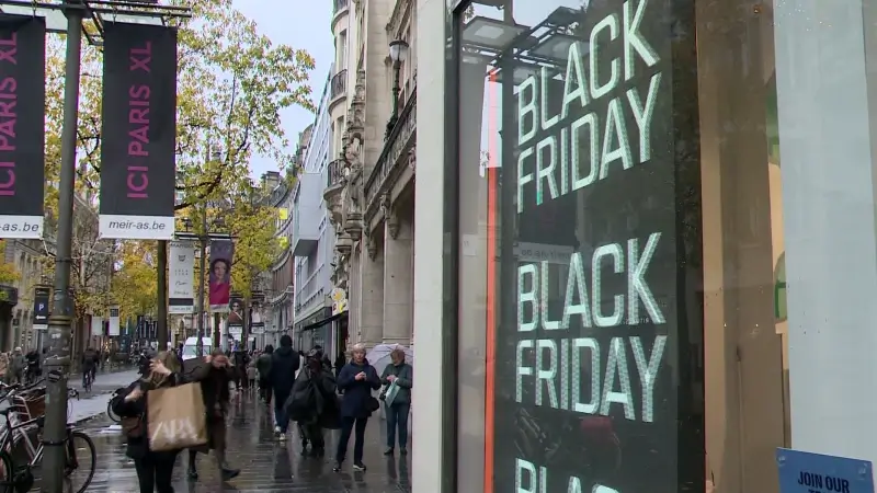 Hoofdafbeelding voor artikel Minister Rob Beenders voert…