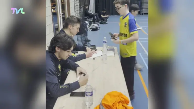 Hoofdafbeelding voor artikel STVV-spelers voetballen wedstrijdje…