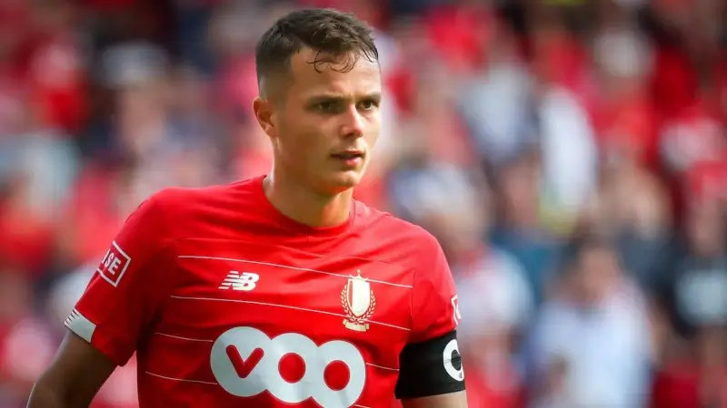 Hoofdafbeelding voor artikel Zinho Vanheusden (26) stopt…