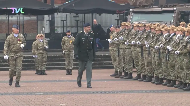 Hoofdafbeelding voor artikel Grote militaire parade in…