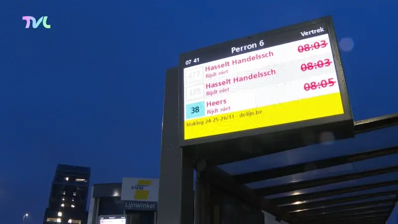 Hoofdafbeelding voor artikel Openbaar vervoer staakt voor…