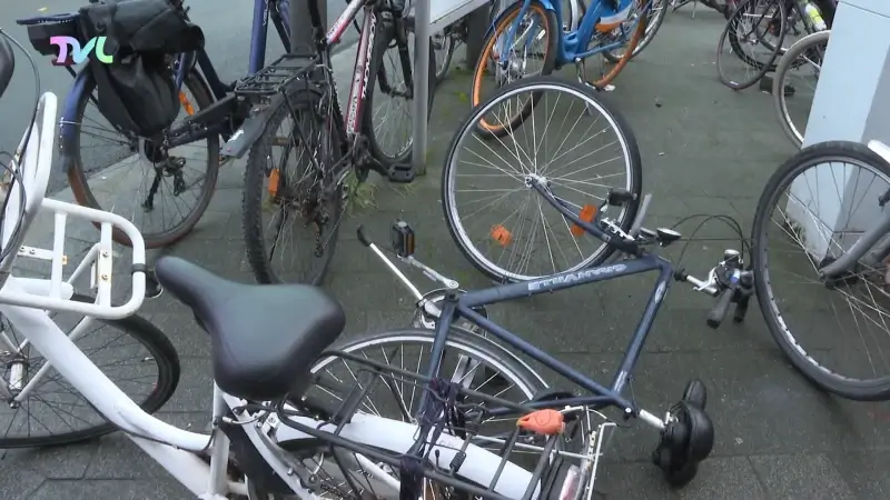 Hoofdafbeelding voor artikel Hasselt en NMBS botsen: verfraaiing…