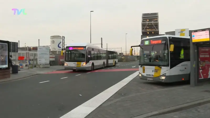 Hoofdafbeelding voor artikel Spontane staking bij busbedrijven…