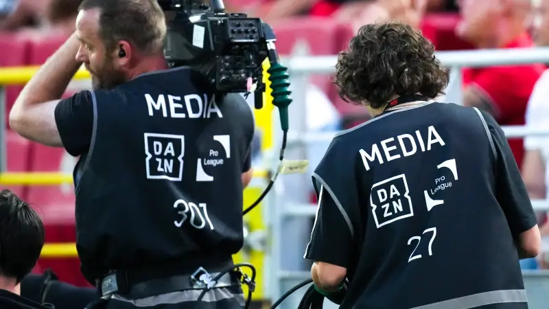 Hoofdafbeelding voor artikel DAZN moet voetbal toch blijven…