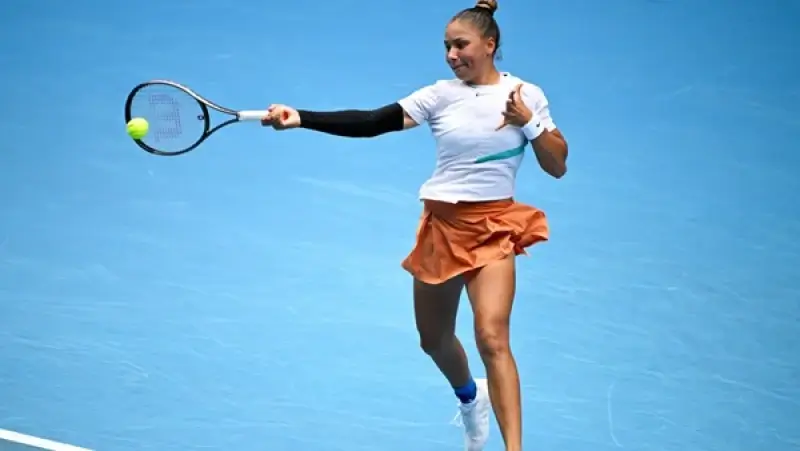 Hoofdafbeelding voor artikel Costoulas blijft winnen Down…