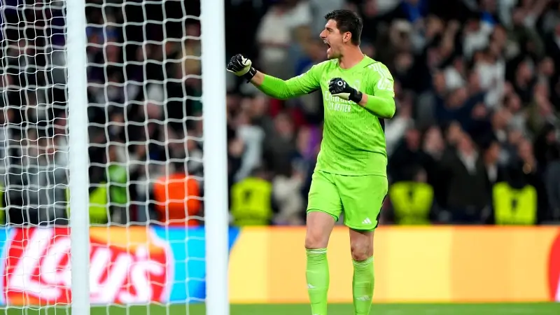Thibaut Courtois neemt het op voor ploegmaat na nieuw geval van racisme