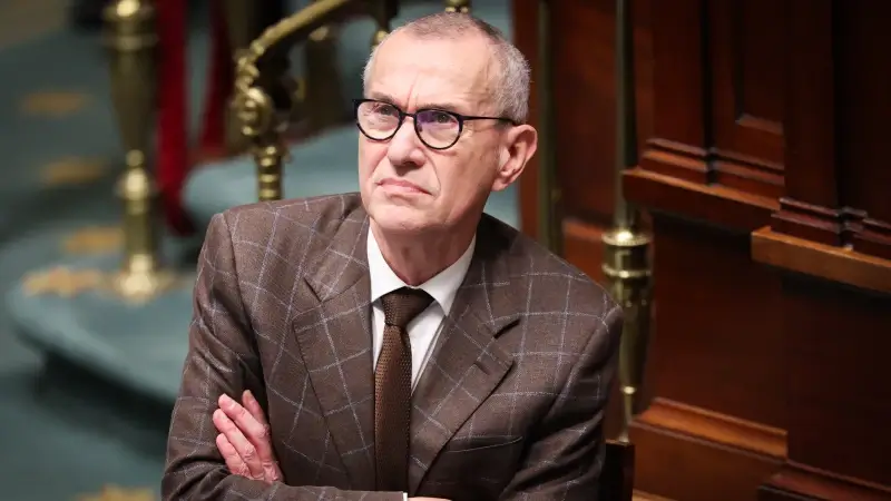 Hoofdafbeelding voor artikel Vandenbroucke ziekenhuisfactuur…