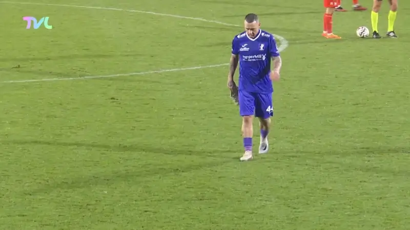 Hoofdafbeelding voor artikel Radja Nainggolan: "Patro haalt…