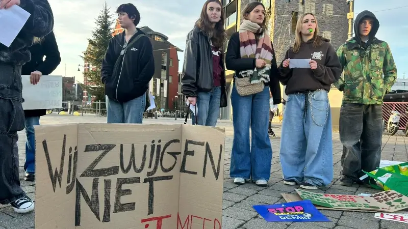 Hoofdafbeelding voor artikel Tachtigtal scholieren staakt…